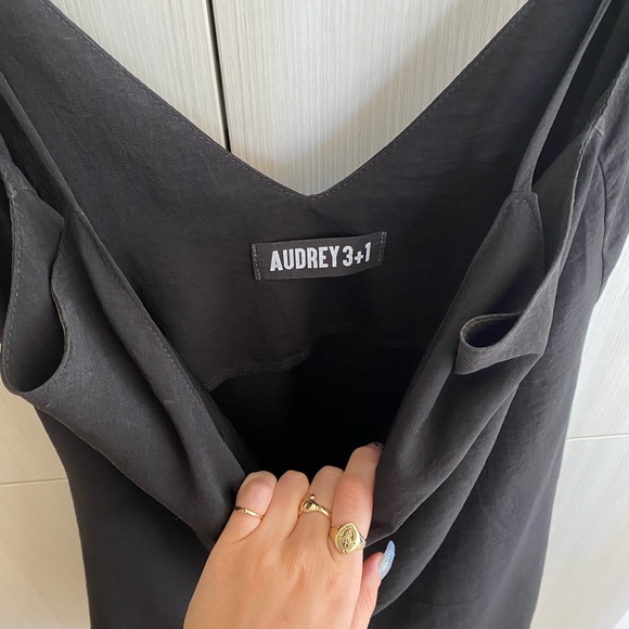 Black Mini Shift Dress - Picture 3 of 4